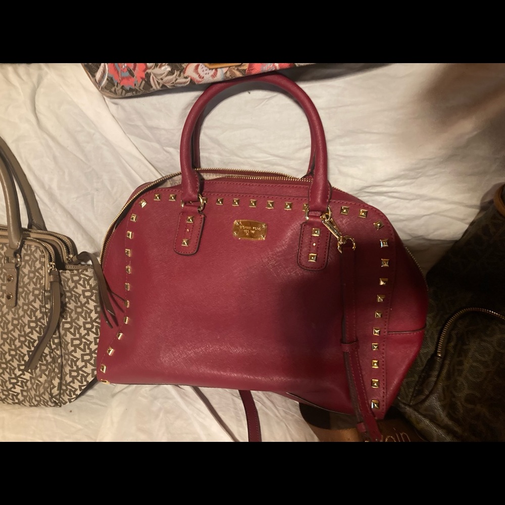 Designer purses - Picture 7 of 7
